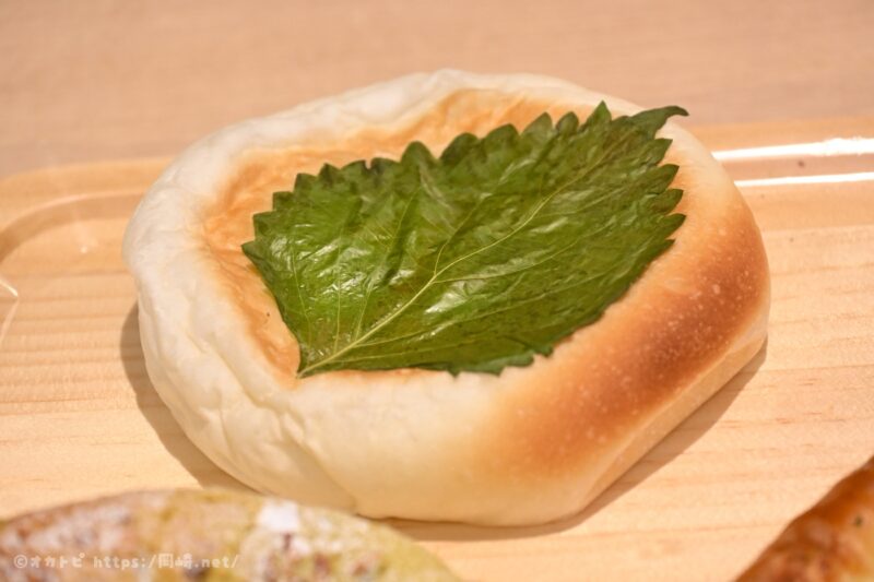 八丁肉味噌ぱん